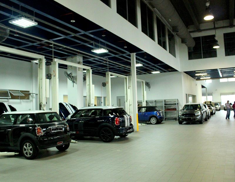 interior-designer-for-car-service-centre